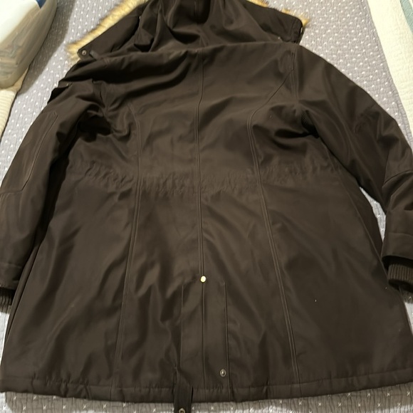 Warm winter coat - Picture 7 of 10